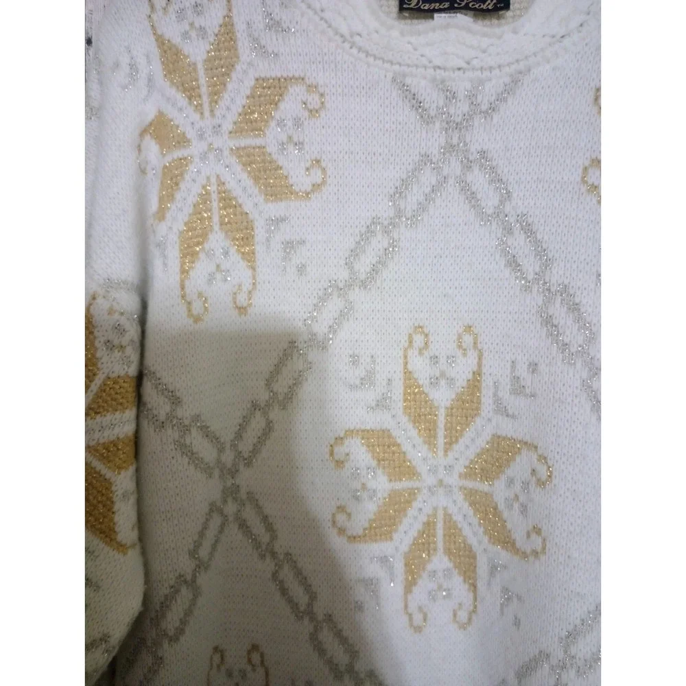 Vintage Holiday Snowflake Sweater Gold & Silver Metallic Winter Christmas Medium